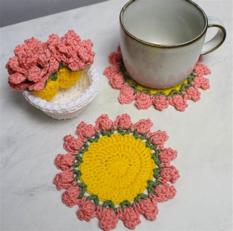 Surprise Flower Pot Coaster Set by Brunaticality - crochet envy