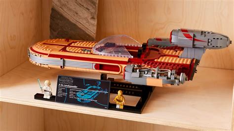 LEGO Star Wars Announces Luke Skywalker's Landspeeder Set