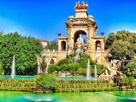 Ciutadella Park in Barcelona - Christobel Travel