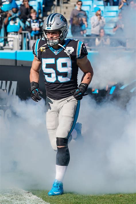 Luke Kuechly Announces Retirement