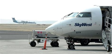 Lewiston airport grapples with loss of Horizon AirSkyWest adding ...