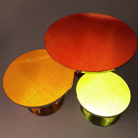 Reflective Collection - Yellow round coffee table Sebastiano Bottos ...