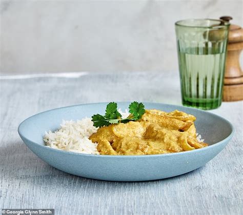 Mary Berry's Quick Cooking: Korma-style chicken curry | Daily Mail Online