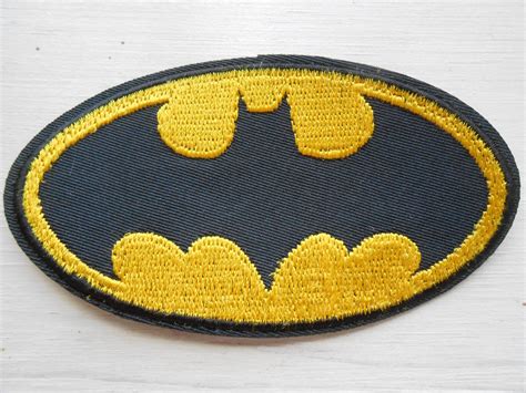 Batman Iron on Patch Applique Embroidered Thermo-Adhesive Logo | Iron on patches, Patches, Applique