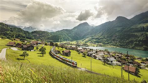 From Lucerne to Interlaken by train | Switzerland Tourism