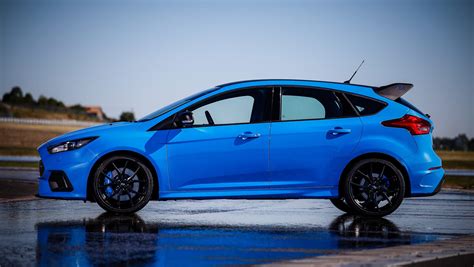 New Ford Focus RS Edition 2017 review - pictures | Auto Express