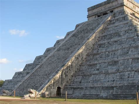 El Castillo | Kukulkan Pyramid | Chichen Itza