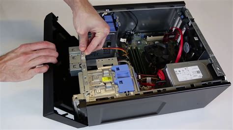 Dell PowerEdge T30: Remove/Install Bezel - YouTube