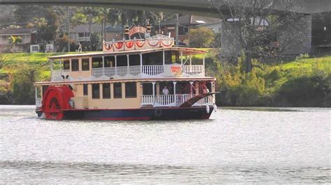 Nepean Belle Paddlewheeler | Seaside, Riverside, Lakeside