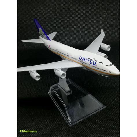 United Airline Diecast Model Airplane 747 | Shopee Philippines