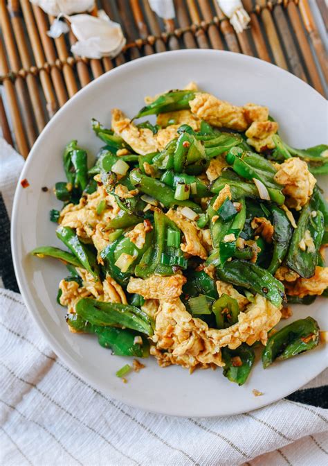 Quick Egg Stir-Fry with Peppers | Recipe Cart