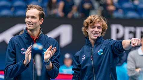 Medvedev vs Rublev: La nueva edición del Tennis Showdown