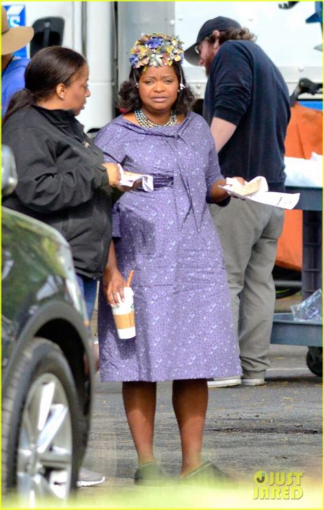 Photo: taraji p henson octavia spencer hidden figures set 09 | Photo ...