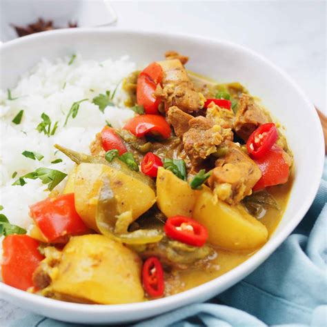 Easy One-Pot Malaysian Chicken Curry - Christie at Home