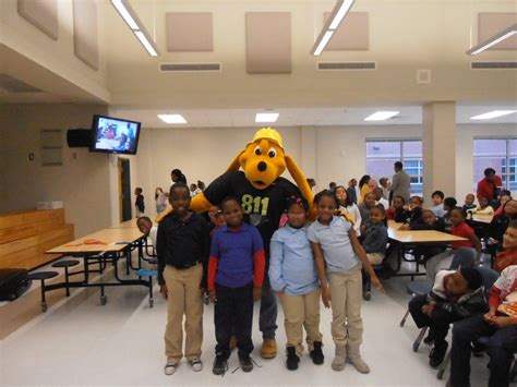 Digger Dog at Career Day at Live Oaks Elementary – Digger Dog