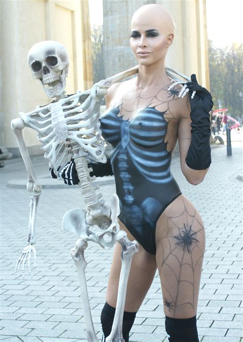 Body Paint Halloween Costumes: Celebrities Dare to Bare It All