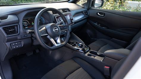 2024 Nissan Leaf: Choosing the Right Trim - Autotrader