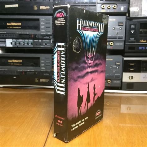 HALLOWEEN III: SEASON of the Witch (1982) (VHS, 1983) MCA Rainbow 1a uscita EUR 124,67 - PicClick IT