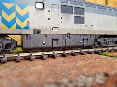 Hornby Railroad Class 37 Railfreight Metals Sector Livery Weathered DCC ...