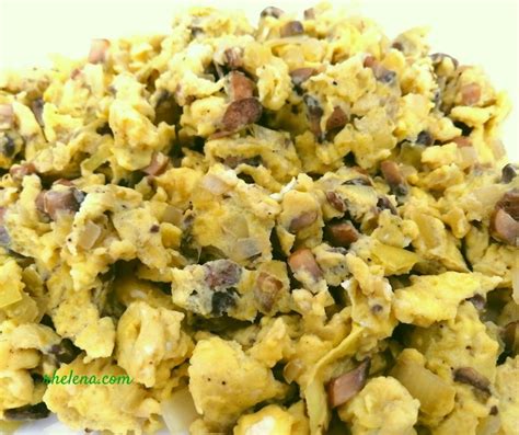 Scrambled Eggs with Mushrooms - Rhelena