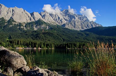 Around the Eibsee • Hiking Route » outdooractive.com