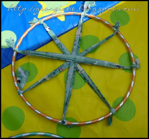 GeorgiaBE....the crafty side: Hula Hoop Weaving