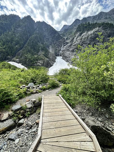 Big Four Ice Caves — Washington Trails Association