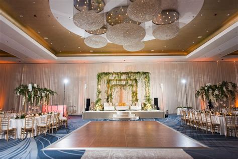 Renaissance Schaumburg: Luxurious Venue for Lavish Suburb Weddings | Yanni Design Studio