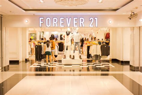 Closing the Doors on Fast Fashion? Forever 21 Folds - peppermint magazine