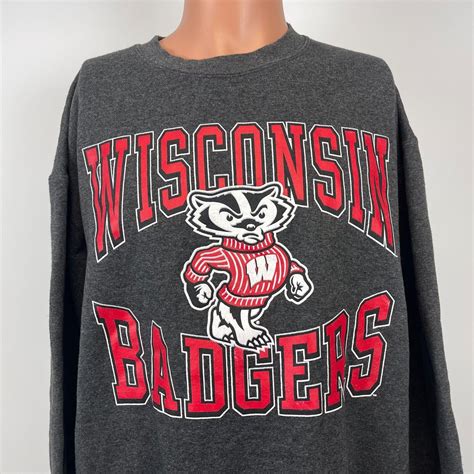 Champion Wisconsin Badgers Mascot Logo Crewneck Sweat… - Gem