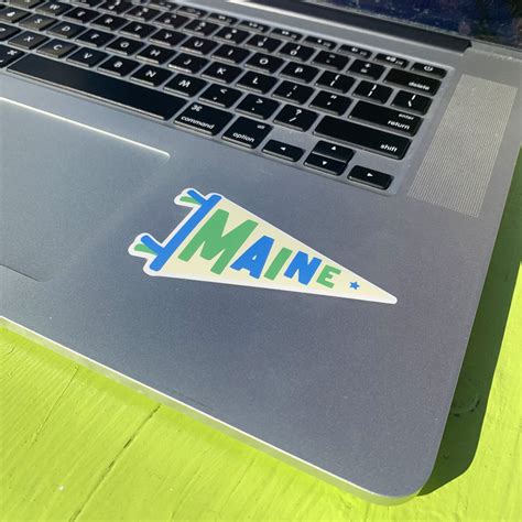 Maine Pennant Flag Sticker - Etsy