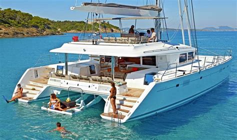 BVI Catamaran Charters | Worldwide Boat