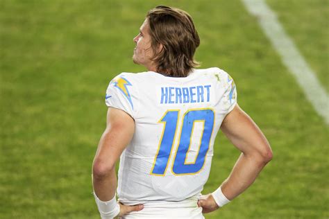 Justin Herbert thriving as rookie QB for Chargers | Raiders News | Sports