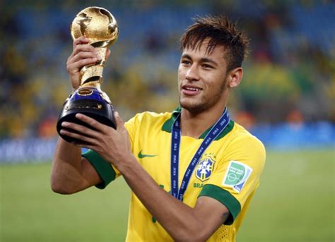 Neymar: "Messi surprised me positively at all levels"