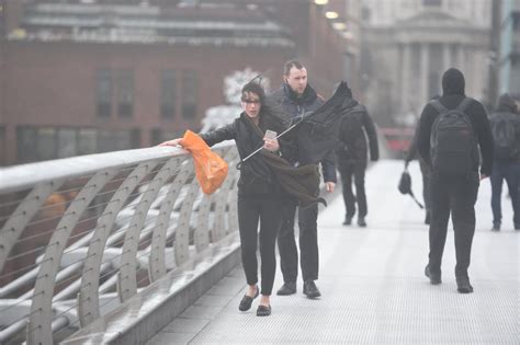 London weather: Capital set to be battered by rain and 'unusual ...