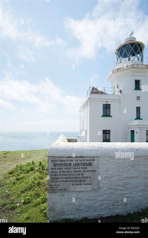 Skokholm island lighthouse hi-res stock photography and images - Alamy