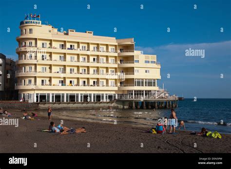 Playa del Medano beach in front of Hotel Medano by the town beach El ...