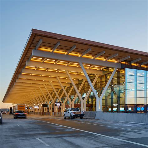 ARCHITECTURE DEZEEN: SOM Designs Mass-timber Building For New York ...