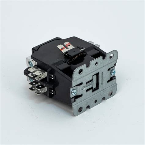 Titan Max DP Contactor, 2 Pole, 40 Amp, 24 Volt Coil | Packard Online