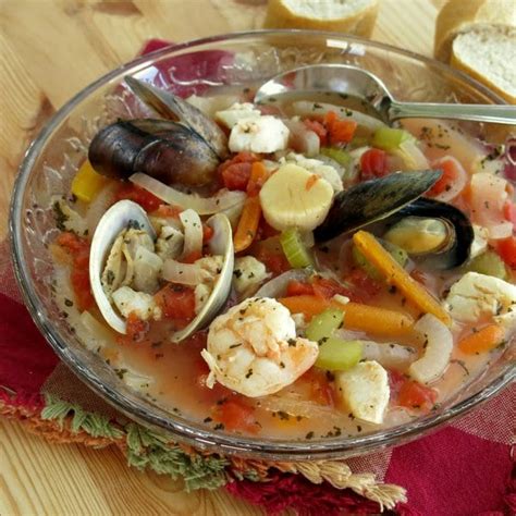 Italian Seafood Soup {Cioppino} Recipe - The Dinner-Mom