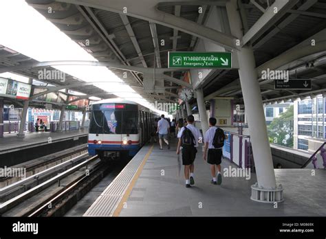 Siam Paragon BTS Skytrain station, Bangkok, Thailand Stock Photo - Alamy