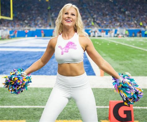 Detroit Lions Cheerleaders Photos from Week 5 – Ultimate Cheerleaders