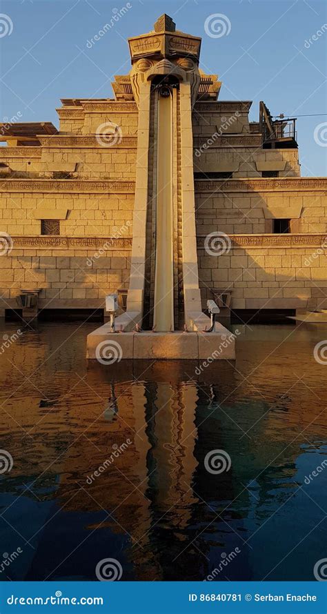 Leap of Faith Slide, Atlantis Waterpark, Dubai Stock Image - Image of outdoor, exterior: 86840781