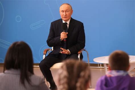 Vladimir Putin reveals grandchildren speak fluent Mandarin - World News - News - Daily Express US