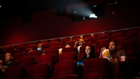 AMC Theaters offers private movie screenings starting at $99 | FOX 11 ...