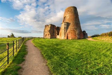 National Parks in England: The Good, The Great & The Must-Visit - ConnollyCove