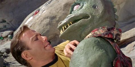 Star Trek: Discovery Season 3's Gorn Reference Creates A TOS Plot Hole