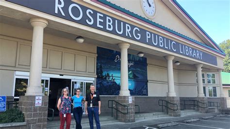 Roseburg Public Library expands hours to be open on Fridays