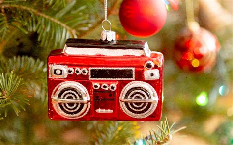 How To Find The Best Radio Station For Christmas Music