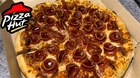 Pizza Hut hot honey pizza and boneless wings review - YouTube